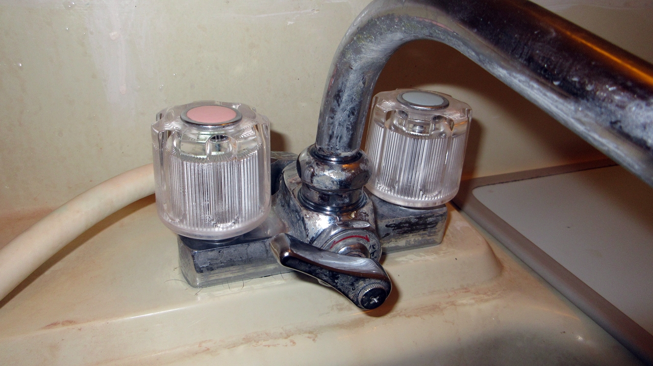 浴室の混合水栓のようす