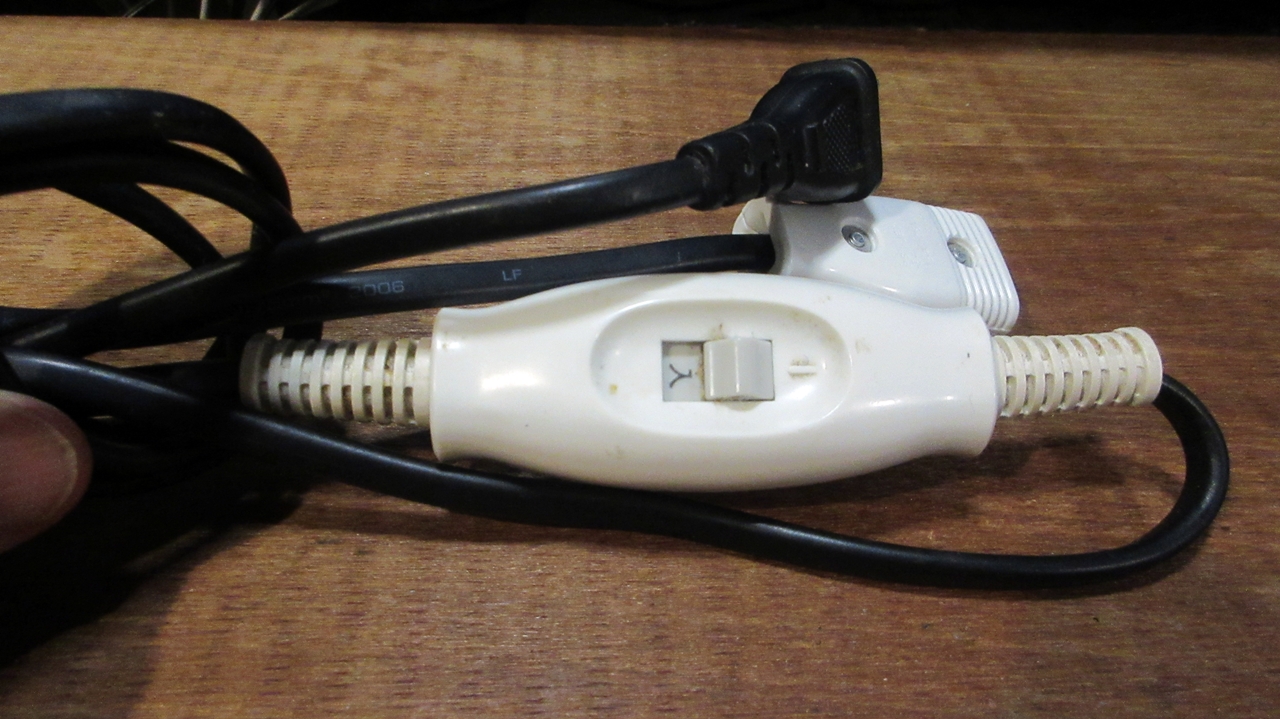 手元スイッチ部分の拡大