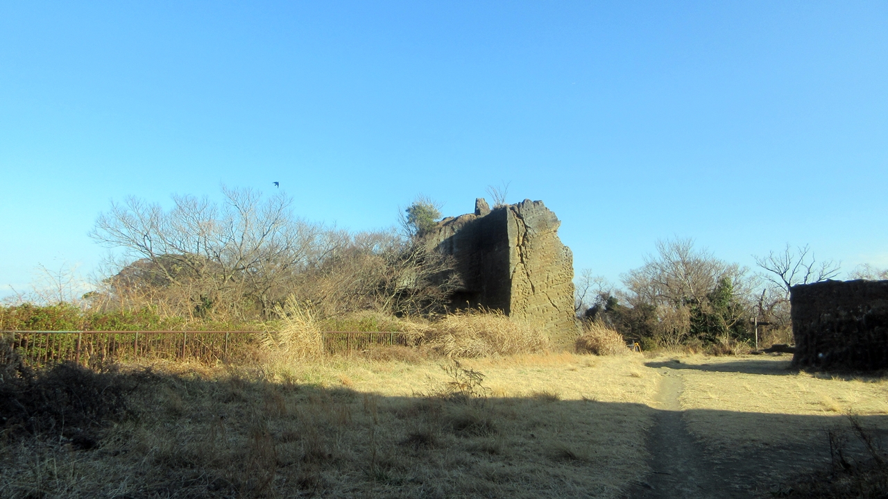 途中で石切場の雰囲気