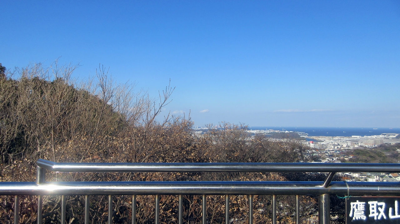 鷹取山展望台から北方向を眺める