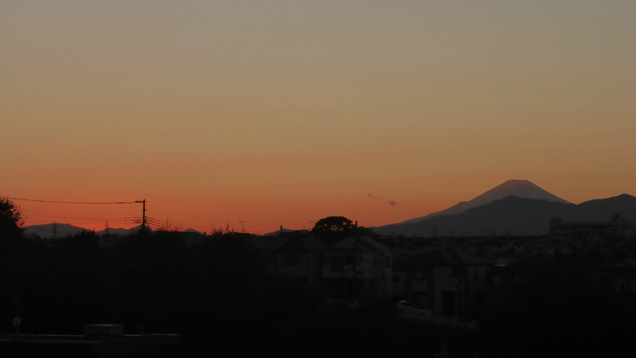 富士山日没後もう少し経ってから2023年11月20日