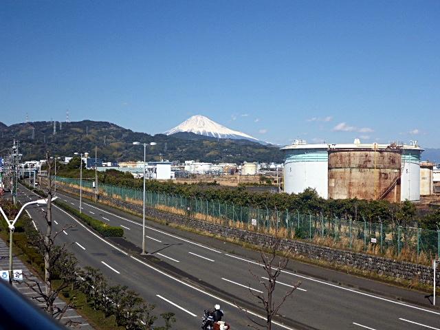 清水駅付近からの富士山1